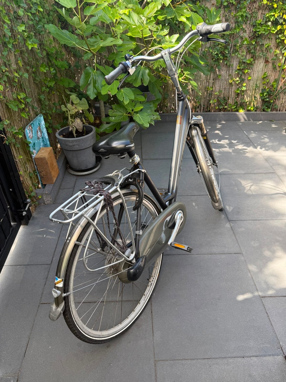 Gazelle damesfiets met Shimano 8 versnellingen, Fietsen en Brommers, Fietsen | Dames | Damesfietsen, Ophalen of Verzenden, Zo goed als nieuw