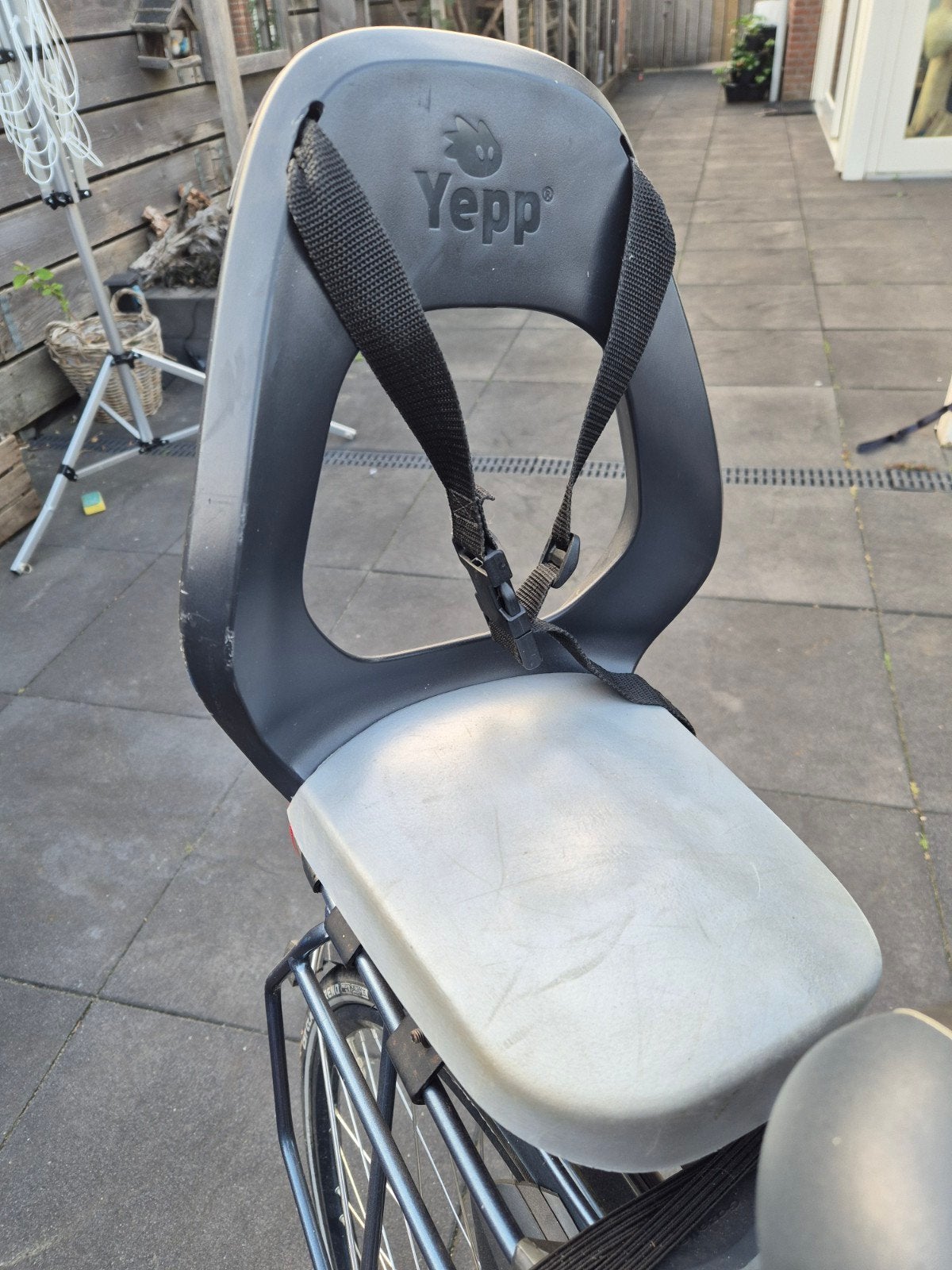 Yepp junior achterzitje met adapter, Achterzitje, Gebruikt, Yepp, 15 t/m 36 kg
