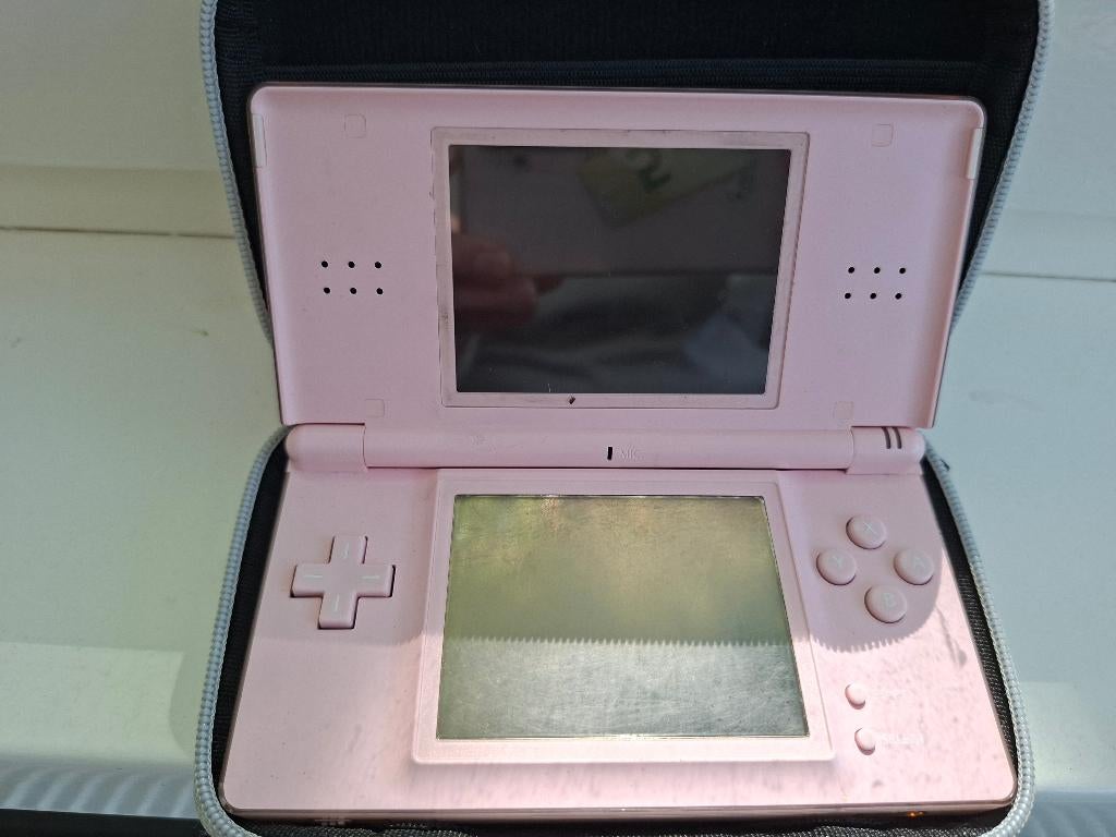 Nintendo ds lite, Spelcomputers en Games, Spelcomputers | Nintendo DS, Gebruikt, Dsi, Ophalen of Verzenden, Roze