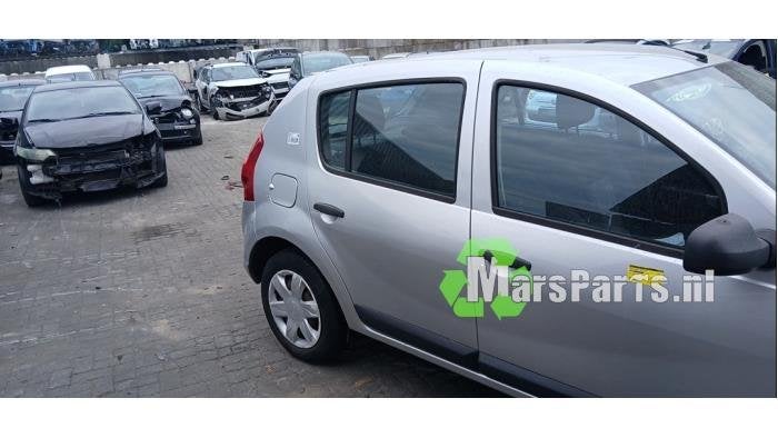 Portier 4Deurs rechts-achter van een Dacia Sandero, Auto-onderdelen, Dacia, Gebruikt, -, Deur