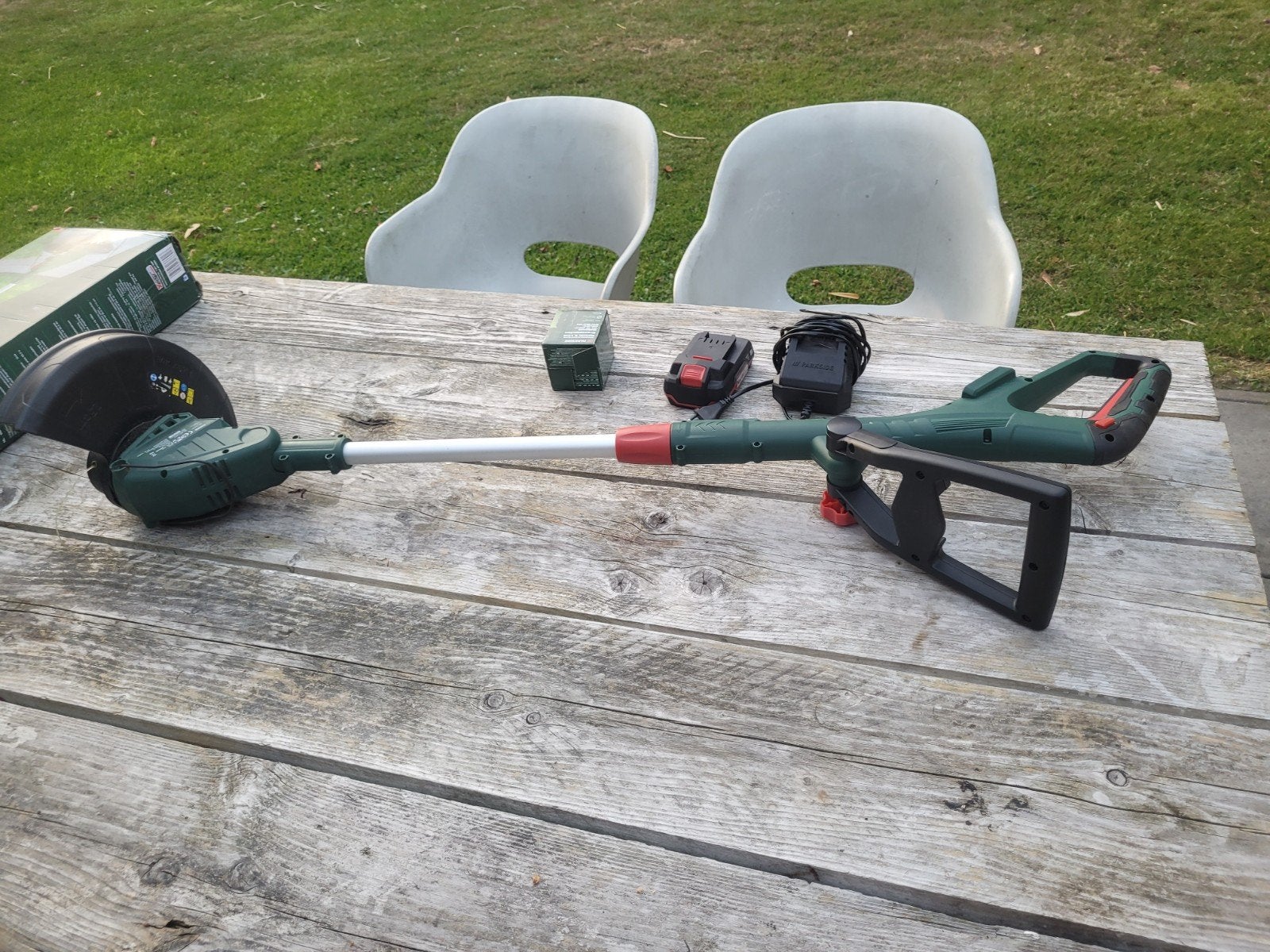 Parkside draadloze grastrimmer met 20V accu en toebehoren, Tuin en Terras, Grasmaaiers, Ophalen of Verzenden, Zo goed als nieuw