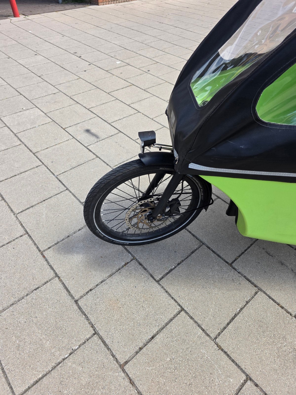 Dolly bakfiets elektrisch met huif en toebehoren, Fietsen en Brommers, Fietsen | Bakfietsen, 4 kinderen of meer, Info@dolly-bakfietsen.nl