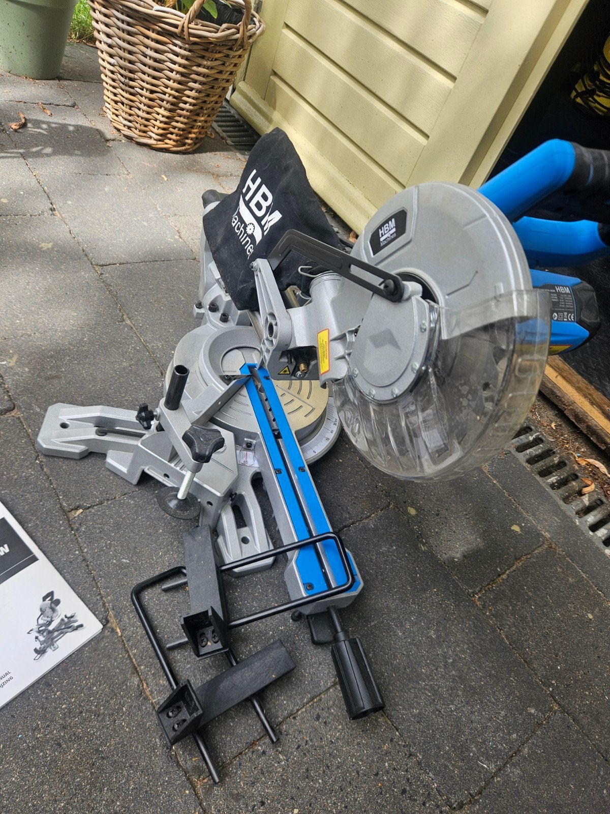 HBM 215x70mm Radiaal Afkort Trekzaag met Laser - ZGAN, Ophalen, 70 mm of meer, HBM, Zo goed als nieuw
