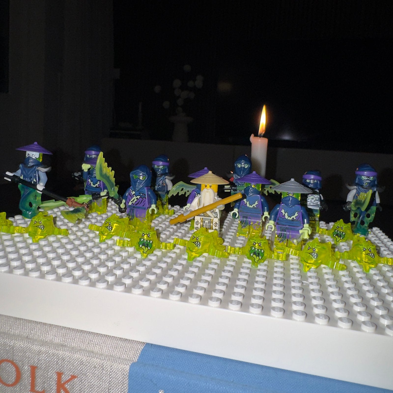 LEGO Ninjago Possession Ghost bundel 12 minifiguren + spoken, Avontuur en Actie, Ophalen of Verzenden, Zo goed als nieuw, 3 spelers of meer