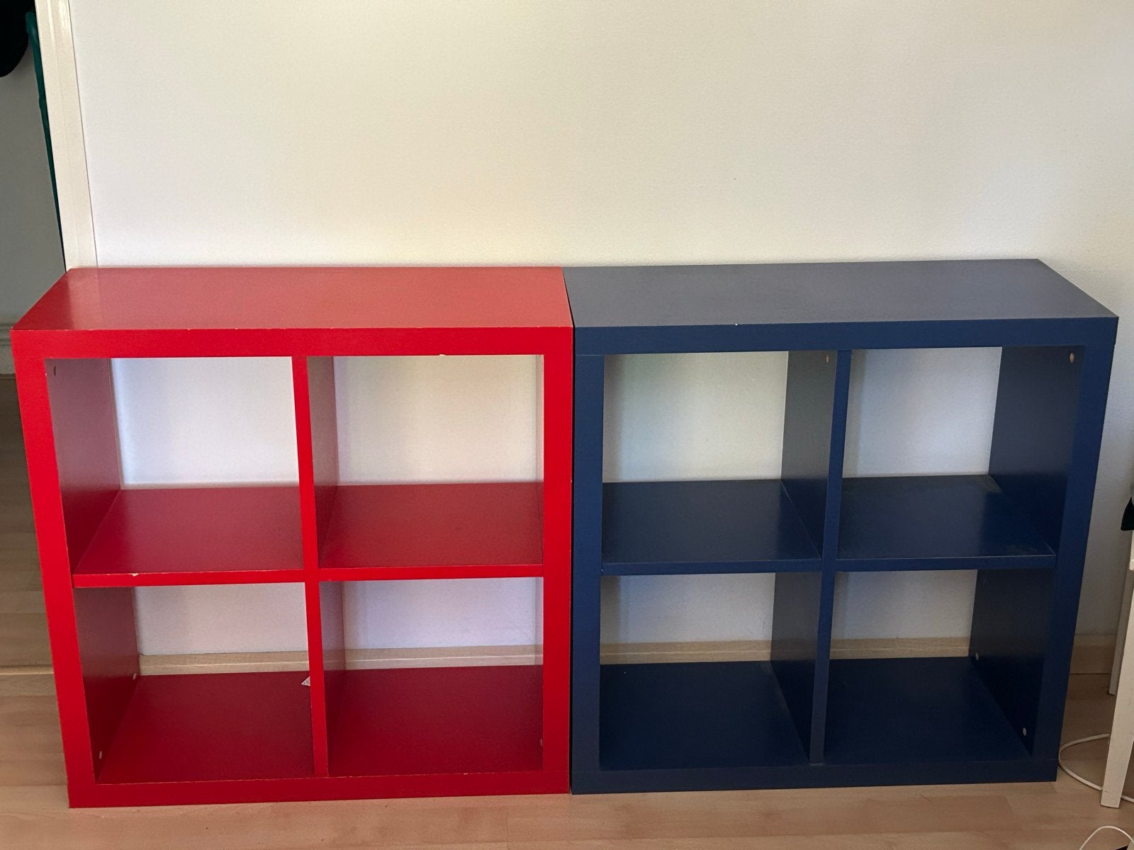 2 vierkante kastjes: rood en blauw, Ophalen, Gebruikt
