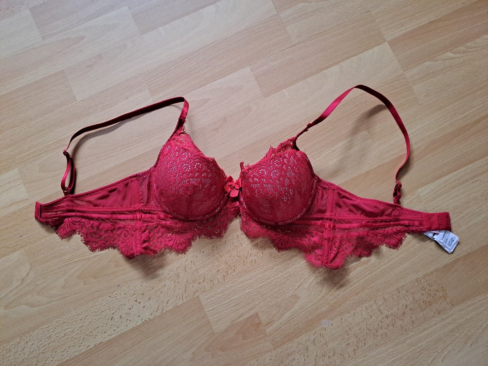 Hunkemöller rode kanten BH 75C, Hunkemöller, Ophalen of Verzenden, Rood, BH