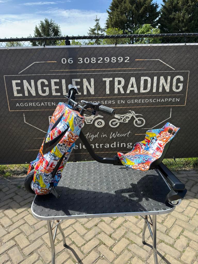 Drifttrike electro met bluetooth speaker en licht nieuw, Ophalen