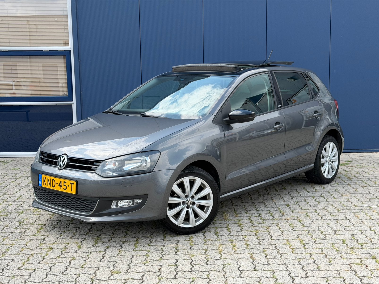 Volkswagen Polo 1.2 STYLE 2010 Grijs 5-Drs|Pano|Airco|Pdc, Auto's, Volkswagen, Bedrijf, Polo, ABS, Airbags, Airconditioning, Alarm