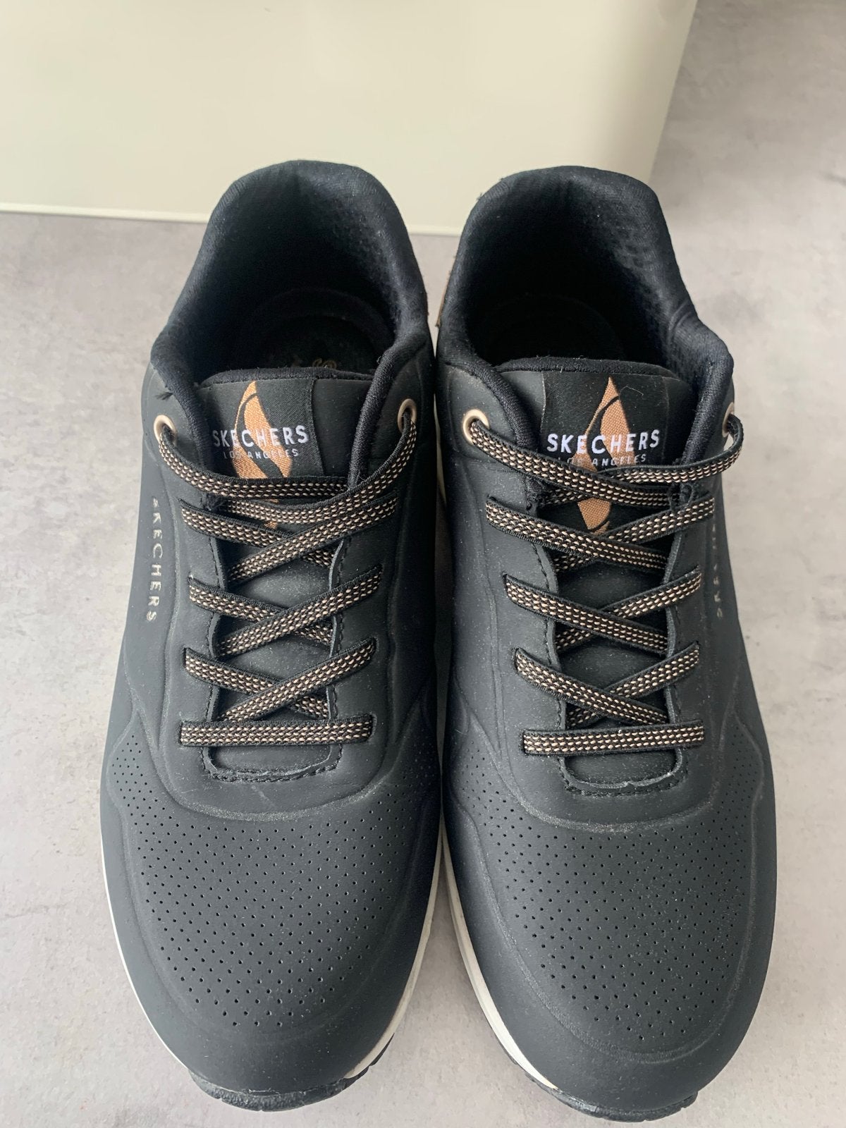 Nieuwe Skechers sneakers maat 38 zwart met roségoud, Ophalen, Nieuw, Zwart, Sneakers of Gympen