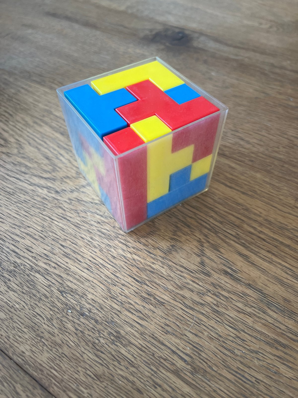 3D Kubus Puzzel - Kleurrijk en Uitdagend, Ophalen, Minder dan 10 stukjes, Zo goed als nieuw, 6 jaar of ouder