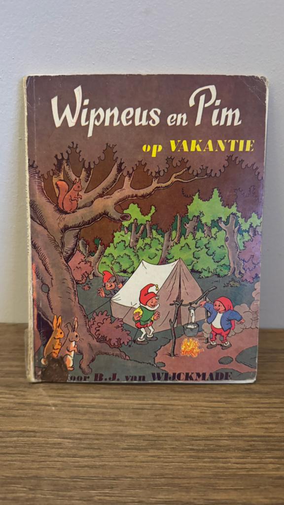 Wipneus en Pim op Vakantie - Vintage Kinderboek, Boeken, Kinderboeken | Jeugd | onder 10 jaar, Ophalen of Verzenden, Gelezen, Fictie algemeen