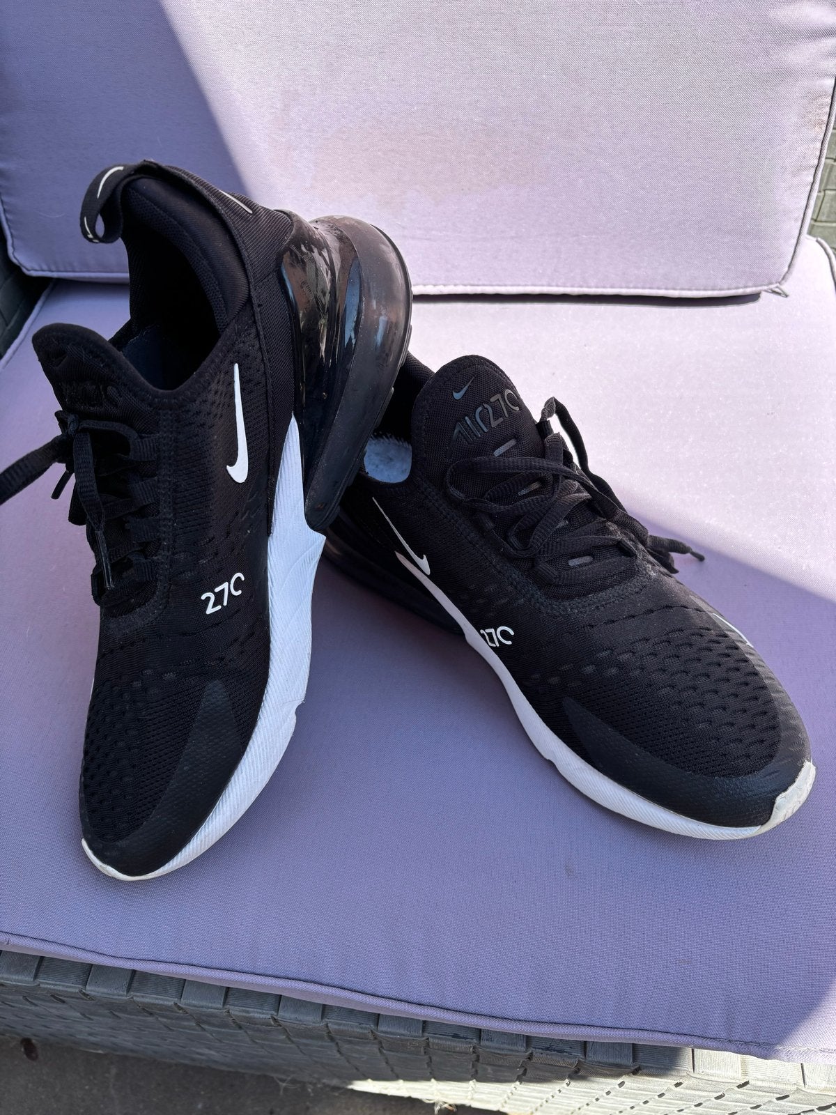 Nike Air Max 270 - Maat 41 - Zo goed als nieuw, Ophalen, Zo goed als nieuw, Zwart, Sneakers of Gympen
