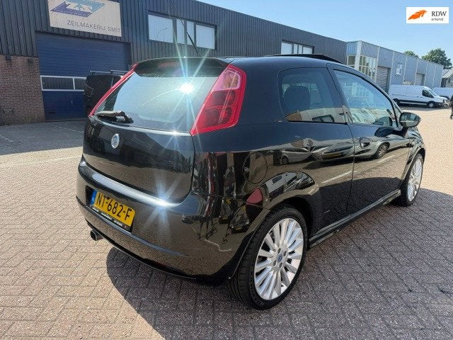 Fiat Grande Punto 1.4-16V Dynamic/Panoramadak, Auto's, Fiat, Voorwielaandrijving, Metallic lak, 400 kg, Grande Punto