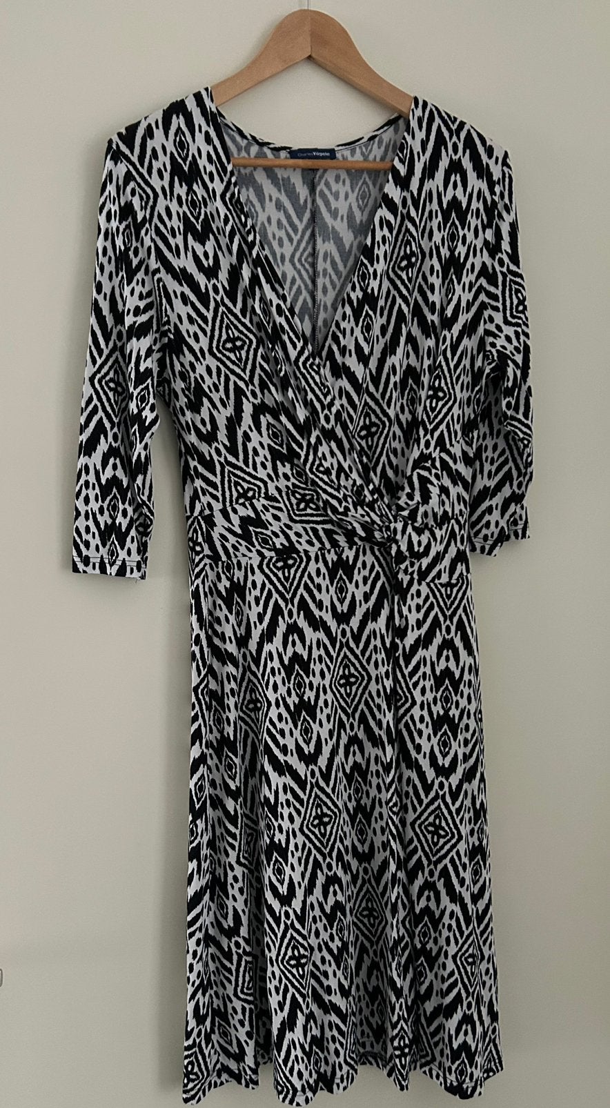 Charles Vögele, zwart-witte jurk met print, maat 42, Kleding | Dames, Jurken, Zwart, Maat 42/44 (L), Ophalen of Verzenden, Zo goed als nieuw