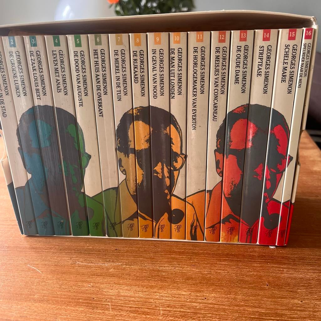 Georges Simenon Boekenreeks - 16 delen in cassette, Boeken, Detectives, Ophalen of Verzenden, Zo goed als nieuw