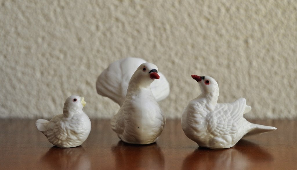 Hele KLEINE  beeldjes Pauw Bone China Porselein, Ophalen of Verzenden, Gebruikt, Vogel, Beeldje of Figuurtje
