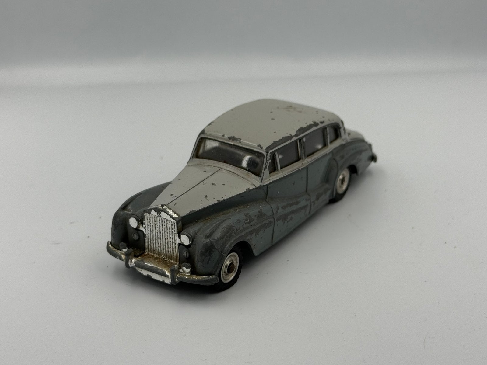 Dinky Toys Rolls Royce Silver wraith, Ophalen of Verzenden, Zo goed als nieuw, Auto, Dinky Toys