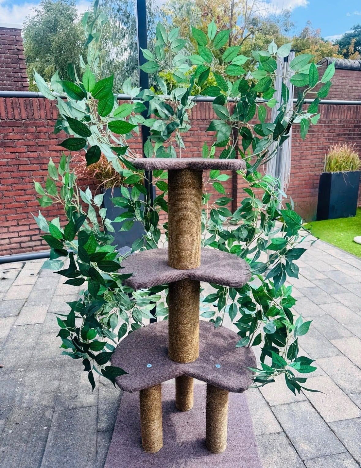 Hele mooie “jungle” paal voor katten, Dieren en Toebehoren, Ophalen of Verzenden, Zo goed als nieuw, Krabpaal