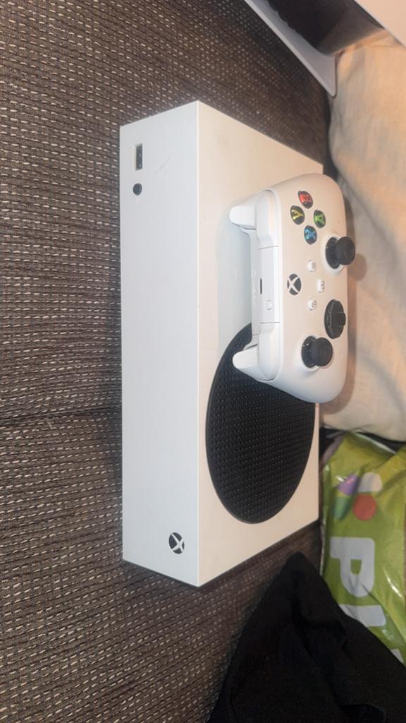 Xbox series S + controller (ook ruilen voor ps5), Ophalen of Verzenden, Zo goed als nieuw