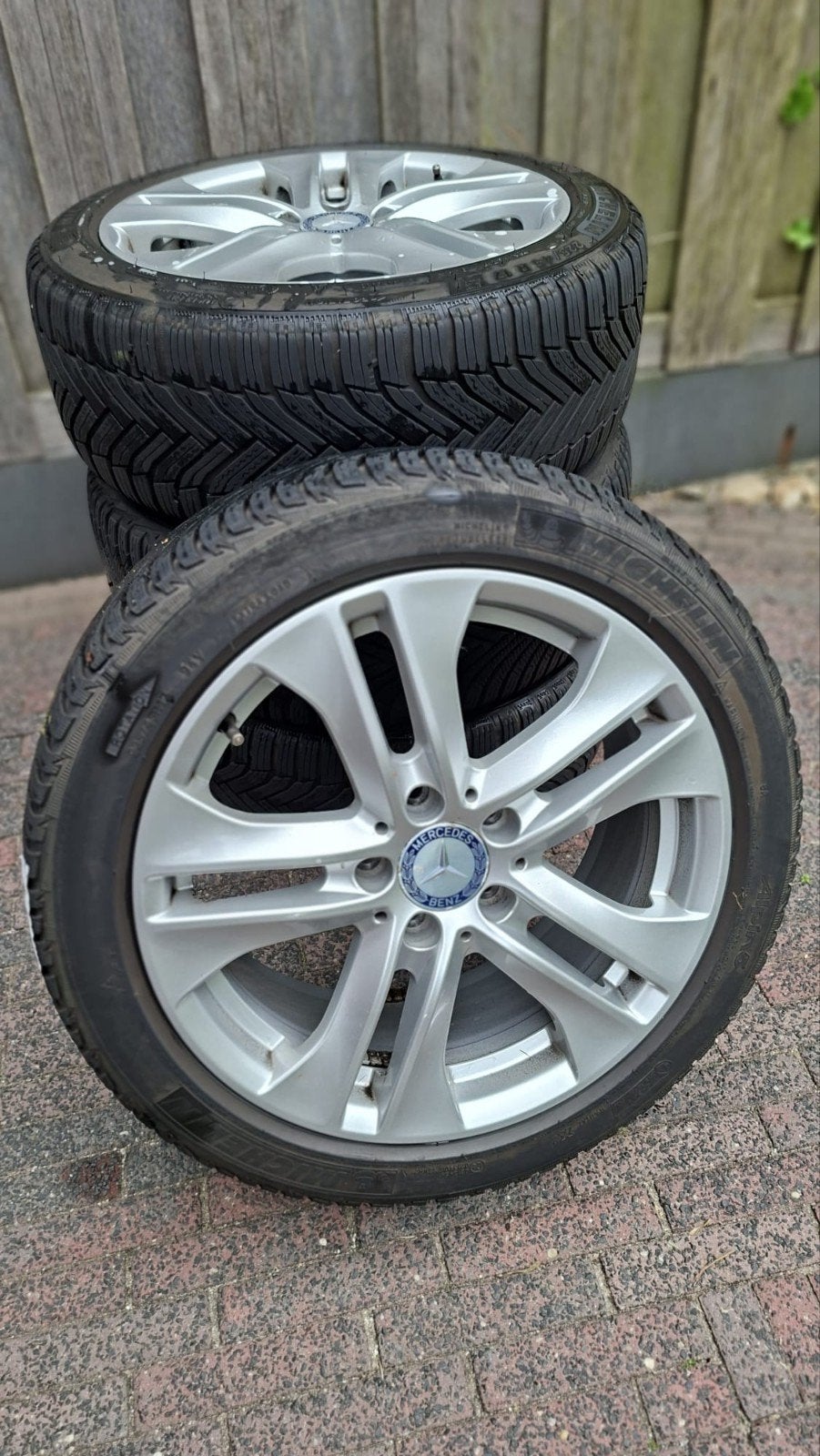 Winterbanden op velg mercedes c klasse, Ophalen, Gebruikt, Banden en Velgen, 17 inch
