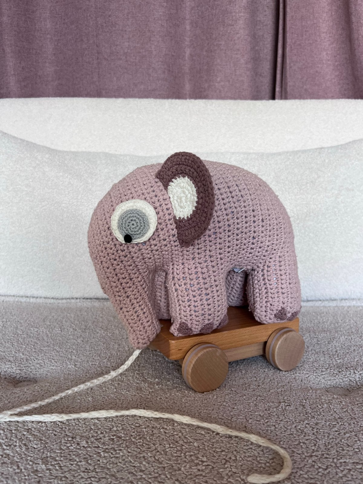 Gehaakte olifant Sebra, trekdier, Ophalen of Verzenden, Zo goed als nieuw, Overige typen, Met wieltjes