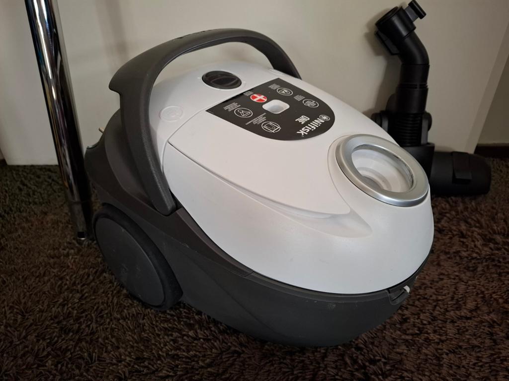Stofzuiger Nilfisk One WB10P05A1 Basic, Overige merken, Zo goed als nieuw, Minder dan 1200 watt, Ophalen