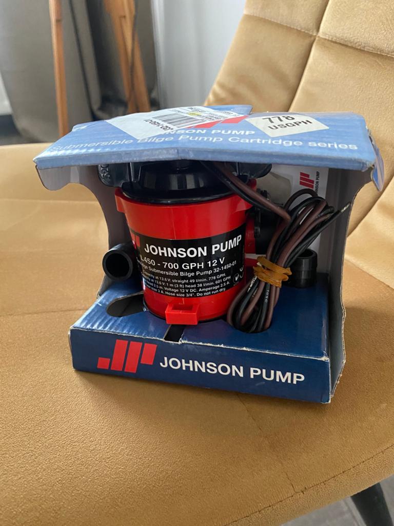 NIEUWE Johnson Bilge pomp 700 GPH, Ophalen of Verzenden, Nieuw, Motor en Techniek