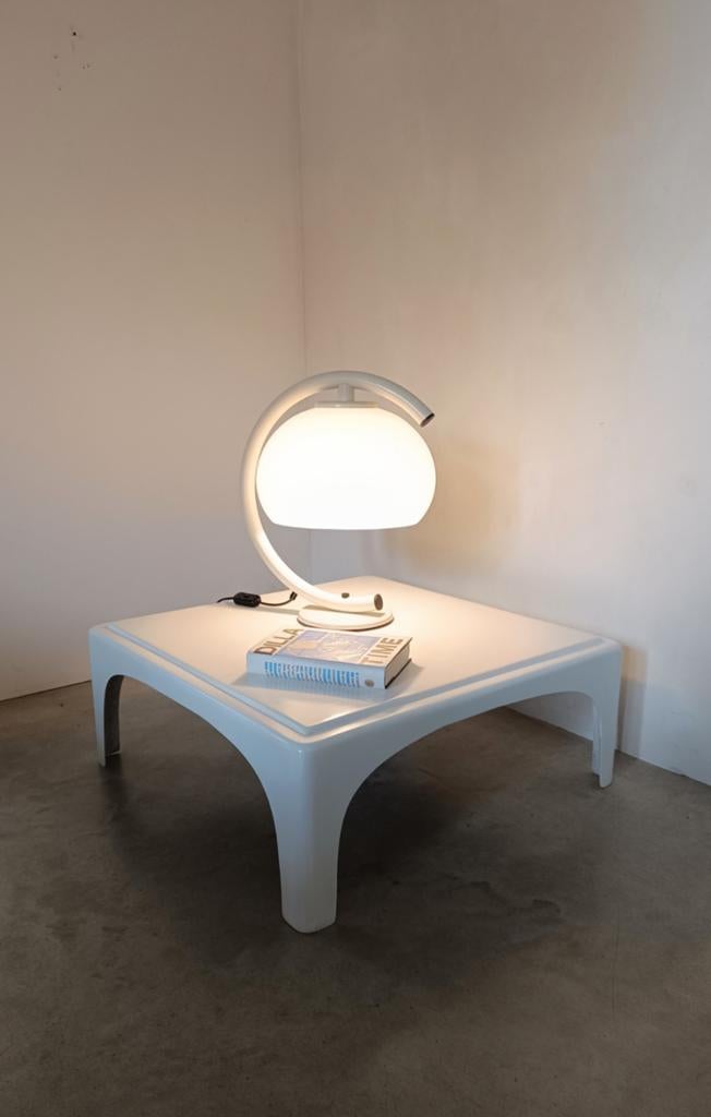 Witte Fiberglass Salontafel / Bijzettafel 1970's, Ophalen, Kunststof, Gebruikt, 100 tot 150 cm