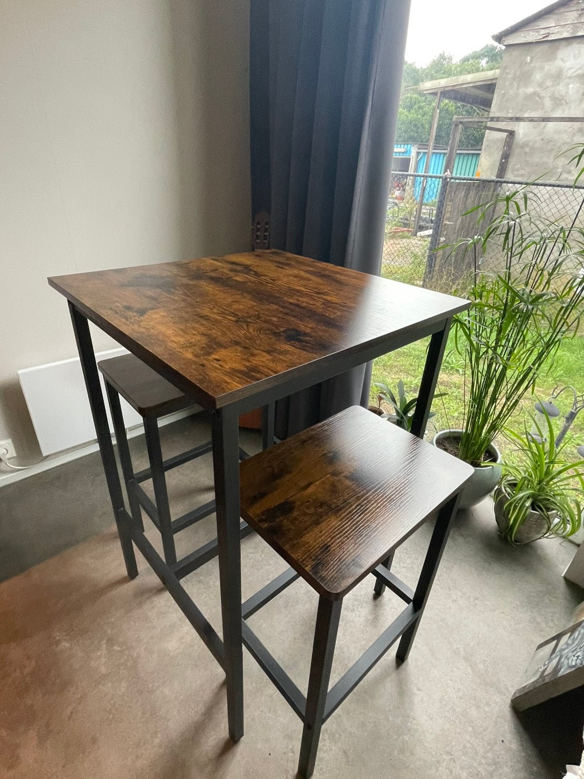 Bartafel met 2 krukken, Ophalen, Zo goed als nieuw