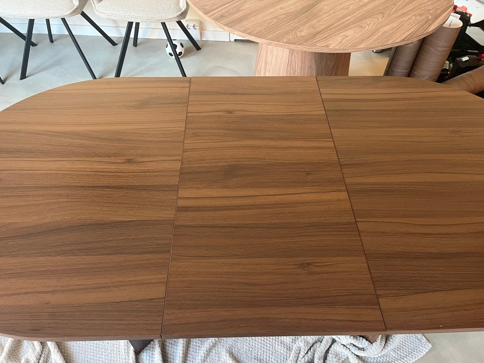 Foto 3 van Uitschuifbare ovale eettafel 120/160x80