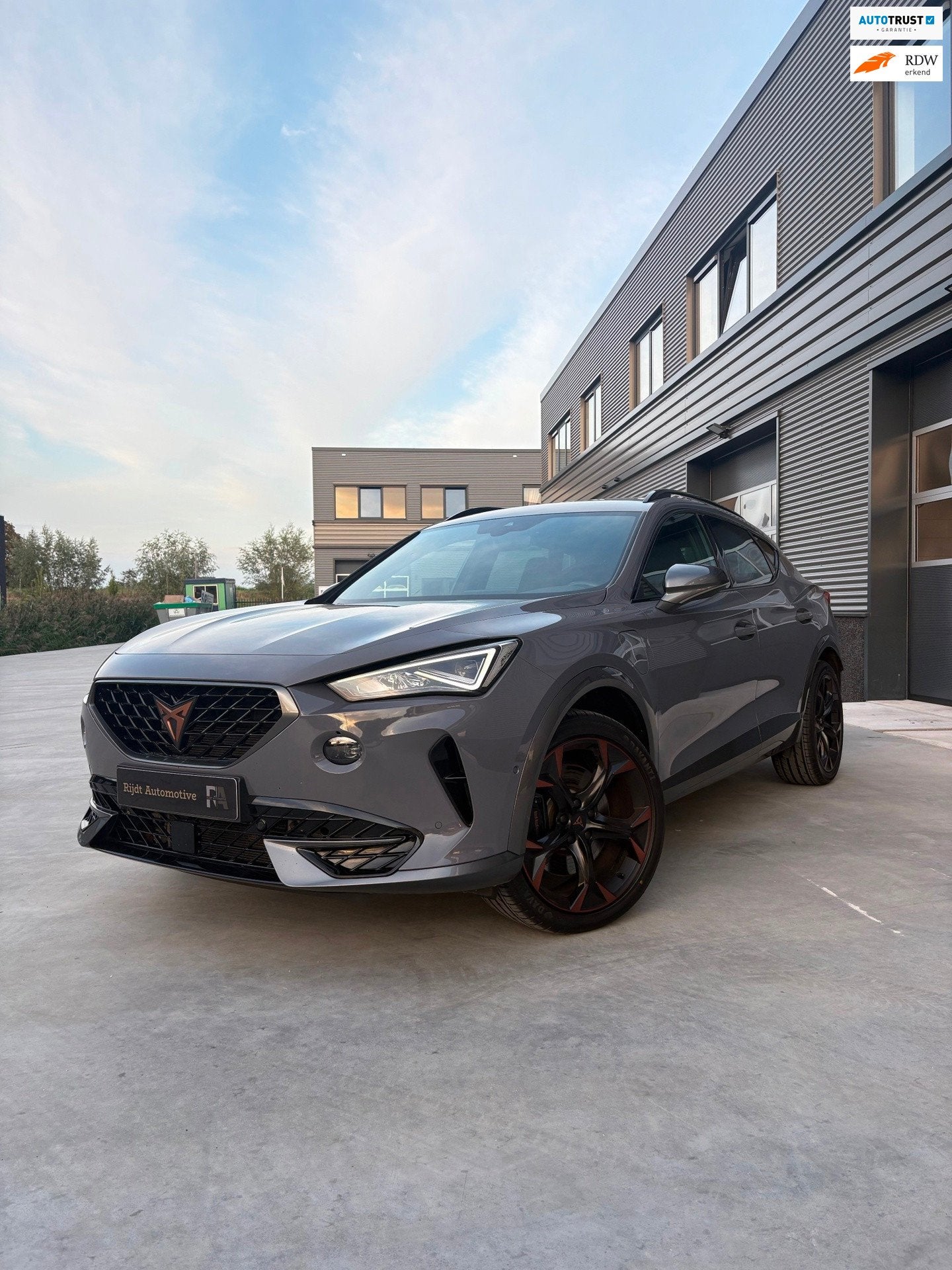 CUPRA Formentor 1.4 e-Hybrid VZ Performance |Pano|Cam|Memory, Auto's, Dealer onderhouden, Gebruikt, Zwart, 4 cilinders