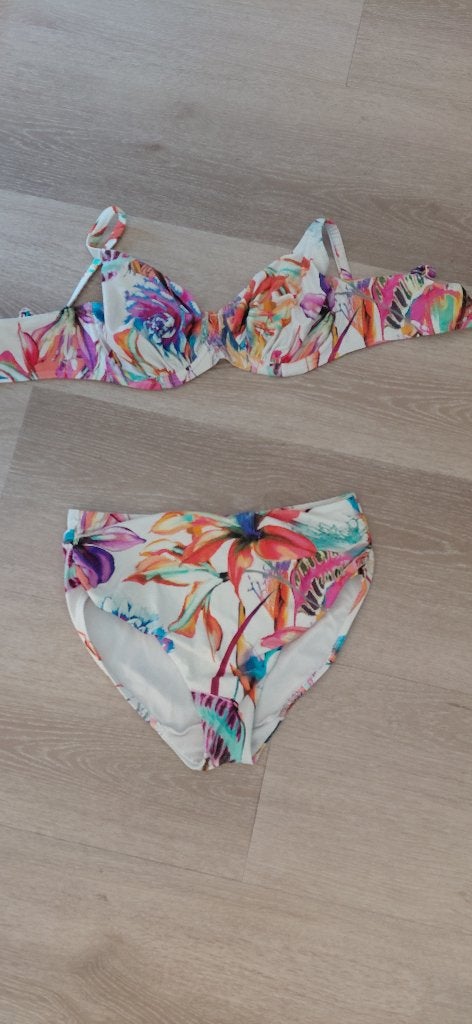 bikini, Fantasie, Oranje, Ophalen of Verzenden, Zo goed als nieuw