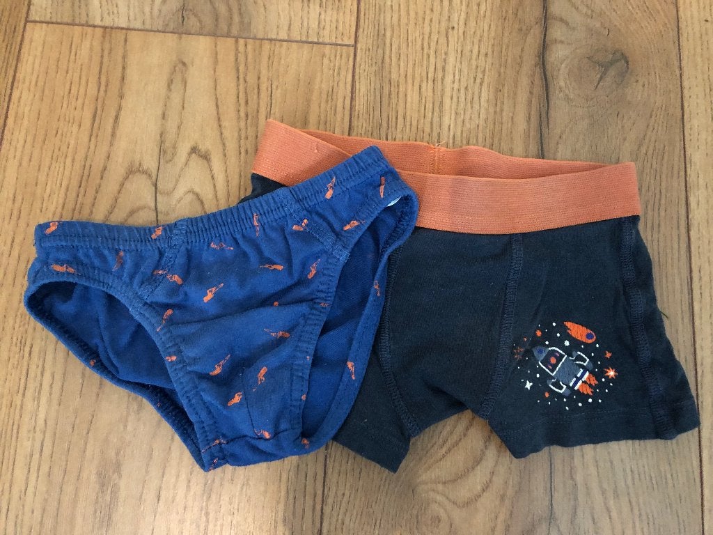 2 onderbroeken jongen maat 86/92, Ophalen of Verzenden, Gebruikt, Jongen, Nacht- of Onderkleding
