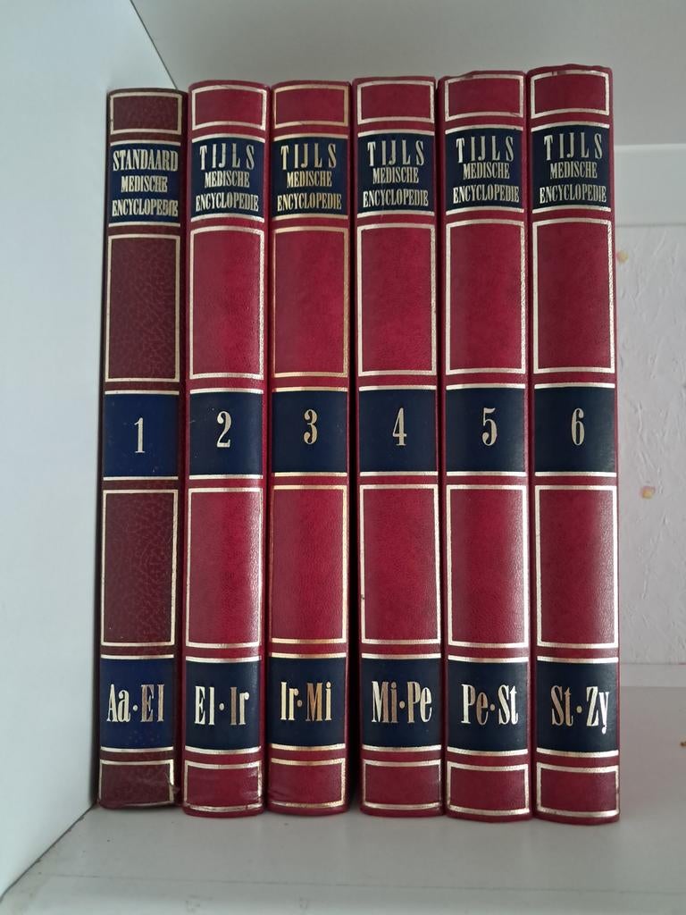 Medische (gezins) encyclopedie (uitgave Tijls,1970-1974), Boeken, Encyclopedieën, Ophalen
