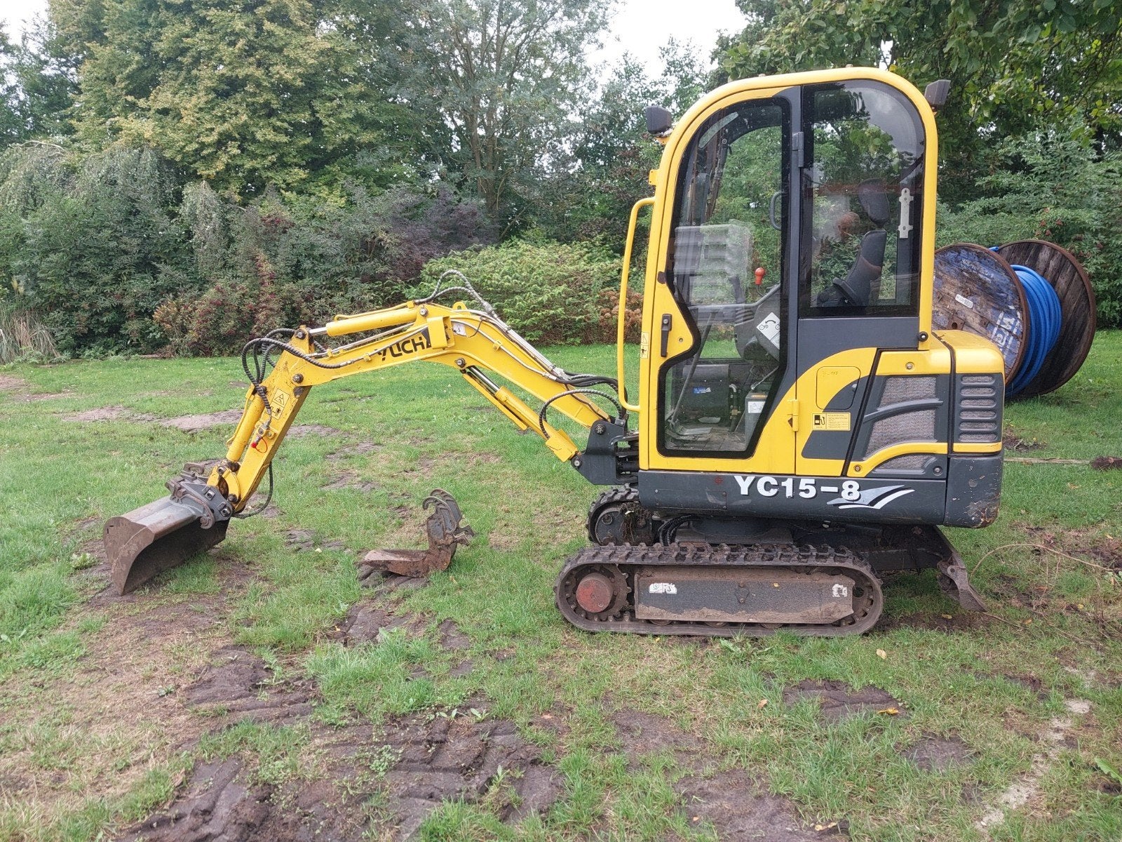 yuchai  minikraan, Ophalen, Graafmachine