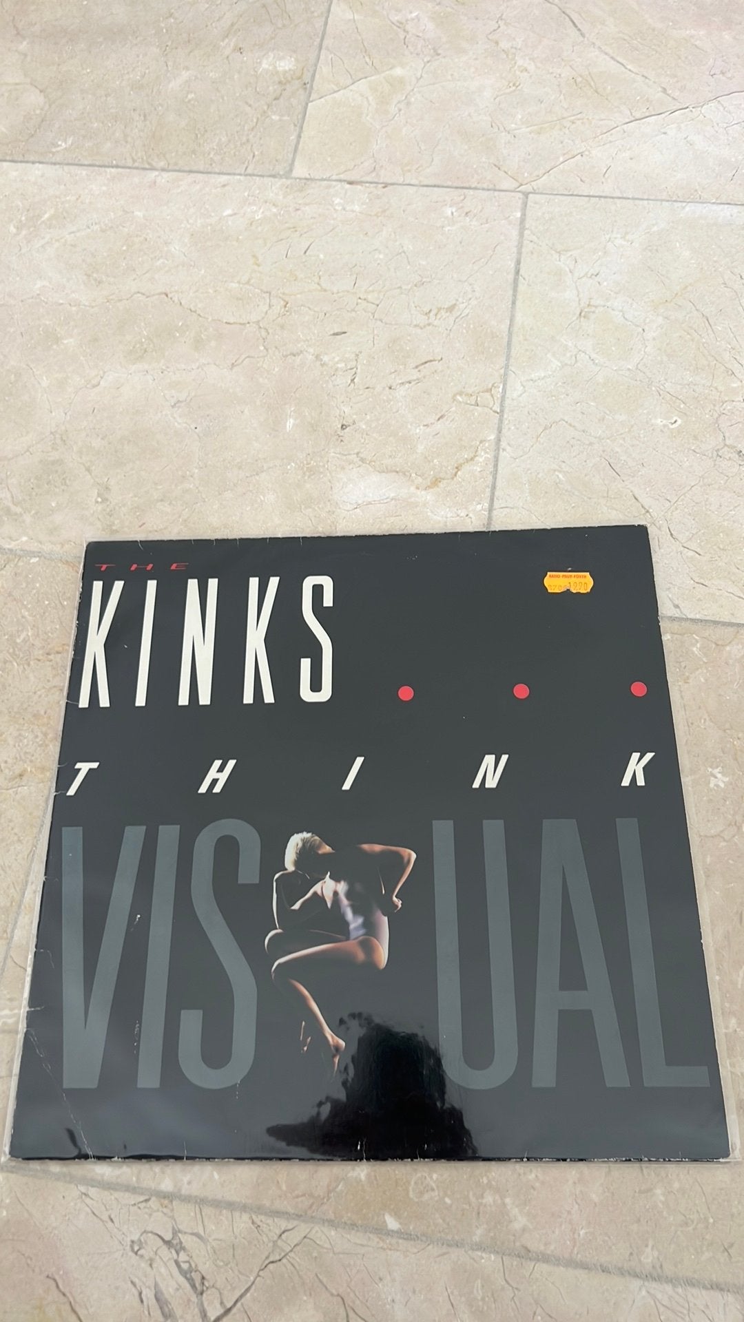 LP The kinks think visual, Ophalen of Verzenden, Zo goed als nieuw, 12 inch, Poprock