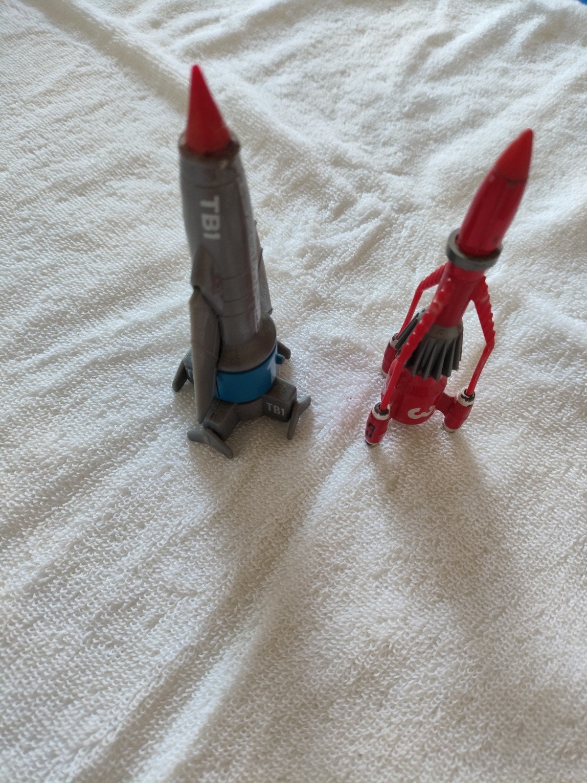 Thunderbirds 1 en 3 speelgoed raketten, Ophalen of Verzenden, Gebruikt