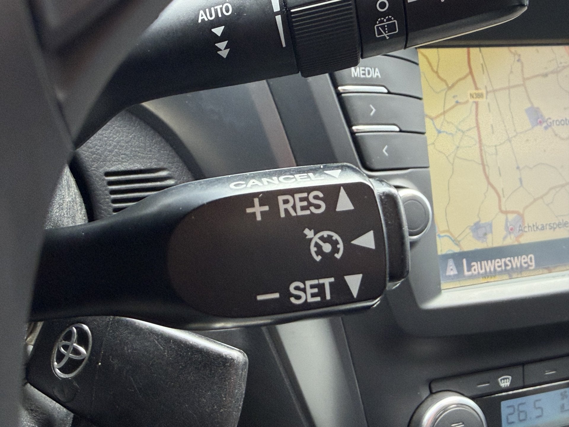 Foto 8 van Toyota Avensis Touring Sports 1.8 VVT-i Lease Pro Automaat T