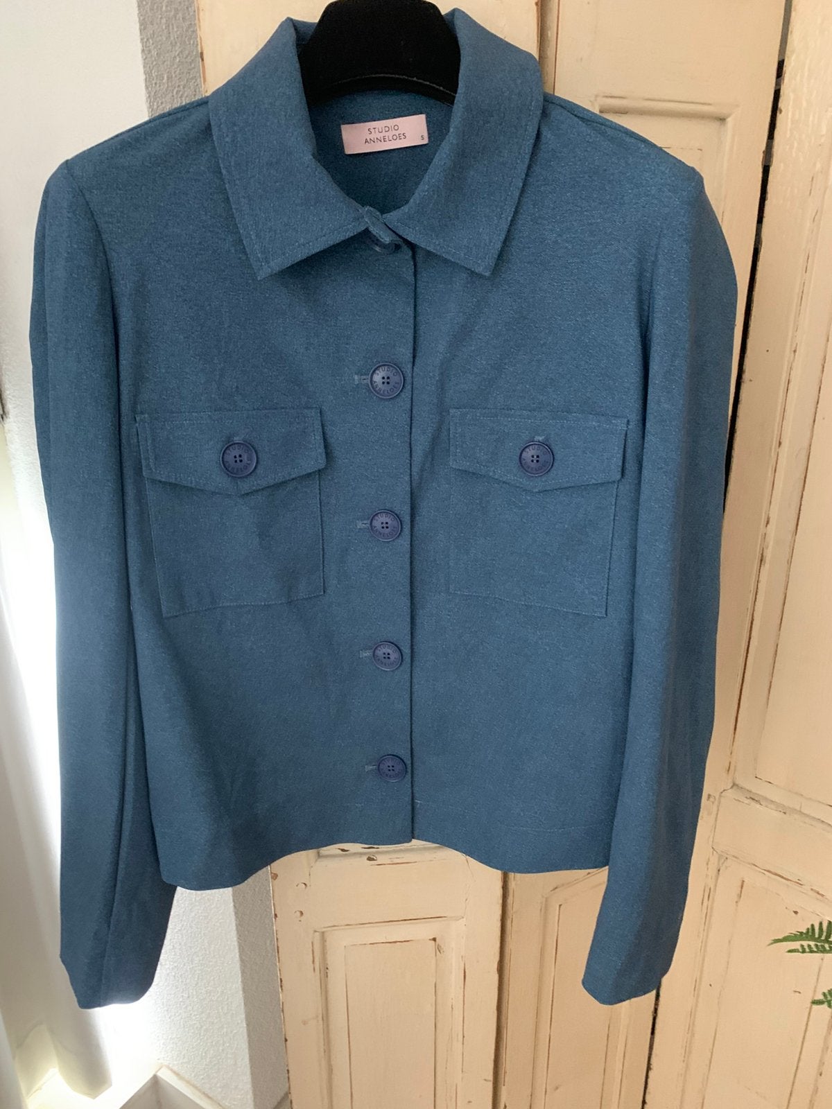 Studio anneloes jas, Kleding | Dames, Maat 38/40 (M), Blauw, Nieuw, Ophalen of Verzenden
