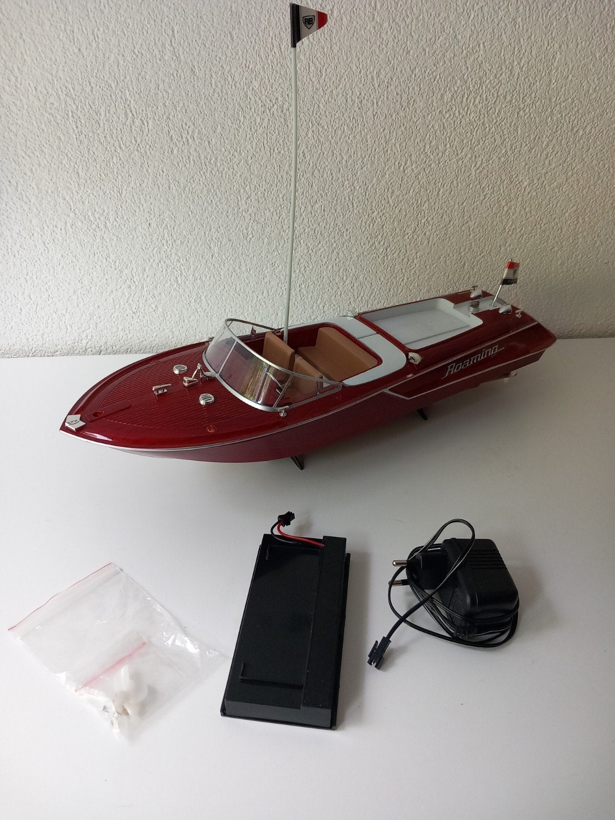 RC bootje zonder zender, Hobby en Vrije tijd, Modelbouw | Boten en Schepen, Ophalen of Verzenden, Gebruikt, Groter dan 1:32, Overige merken
