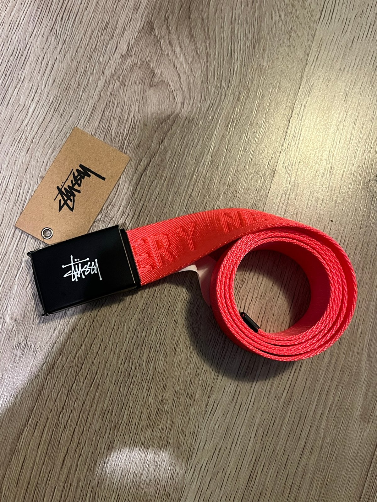 Stussy riem rood/oranje met zwarte gesp, Kleding | Dames, Riemen en Ceinturen, Nieuw, Heupriem, Ophalen of Verzenden, Rood