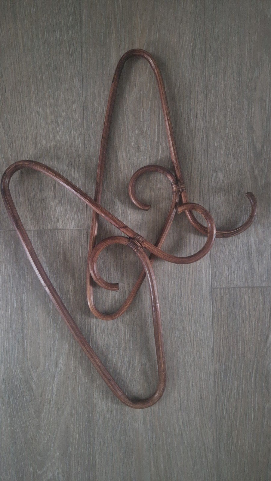 Rotan vintage handgemaakte kledinghangers, Ophalen of Verzenden, Zo goed als nieuw, Hout, Volwassenen
