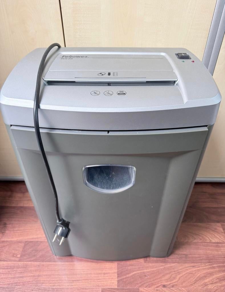 Fellowes P570-2CD Papierversnipperaar, Ophalen of Verzenden, Gebruikt