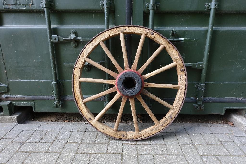 Wagenwiel, origineel houten wagenwiel, ø90 cm. KIJK NU!, Antiek en Kunst, Curiosa en Brocante, Ophalen