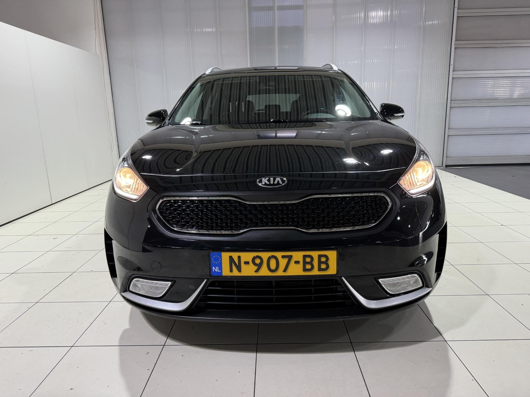 Kia Niro 1.6 GDi Hybrid DynamicLine Navigatie, Camera, Apple, Auto's, Gebruikt, Euro 6, 2 kWh, Leder en Stof