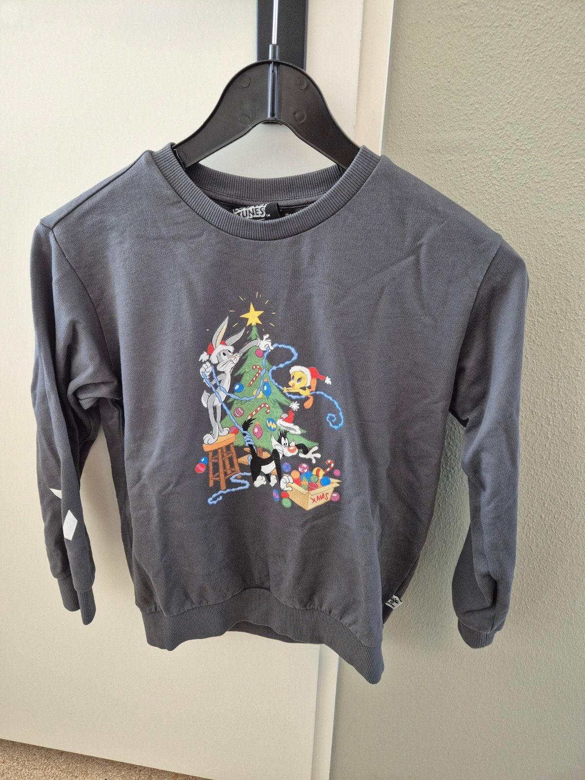 kersttrui maat 134 looney tunes, Jongen of Meisje, Trui of Vest, Ophalen of Verzenden, Zo goed als nieuw