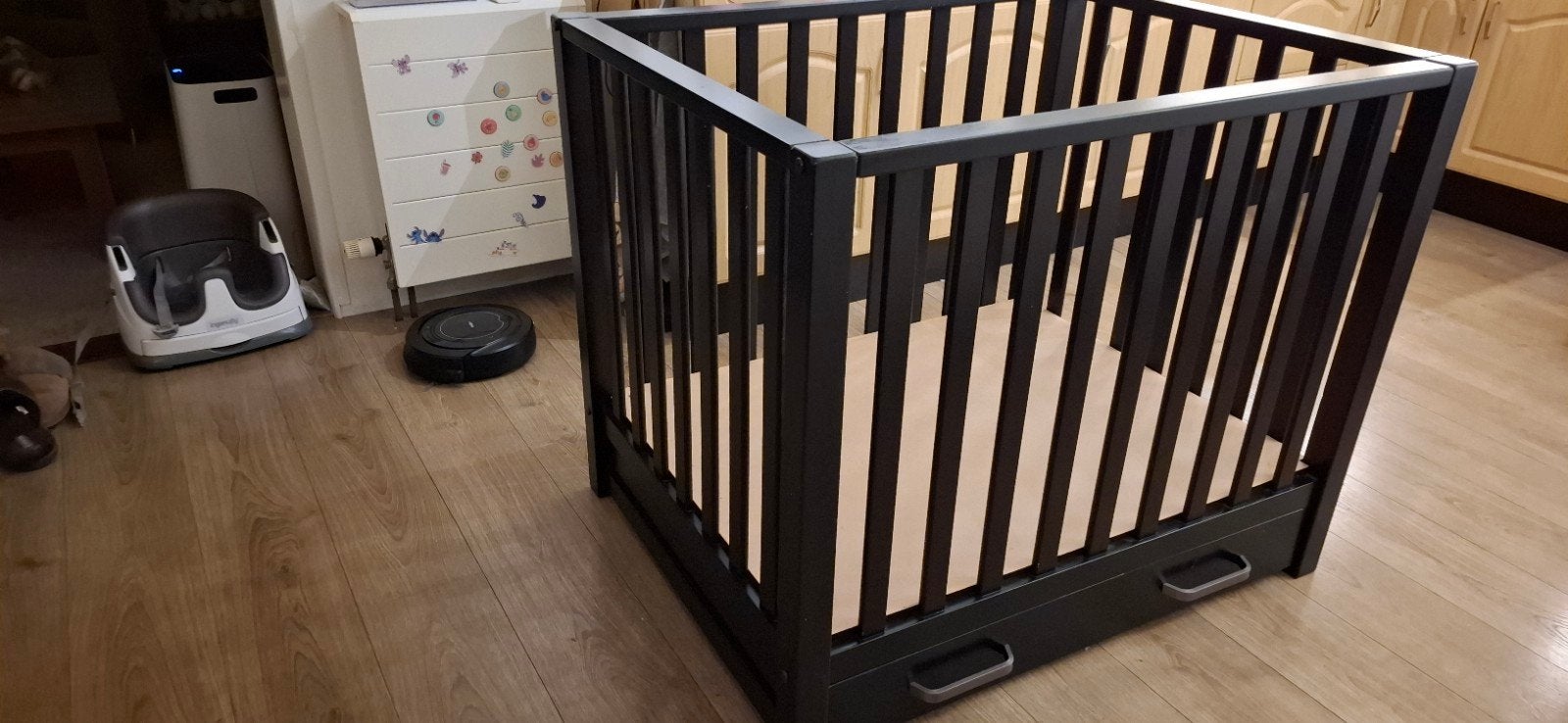TMF Box Zwart met Lade - In Hoogte Verstelbaar, Kinderen en Baby's, Ophalen, Gebruikt, Vierkant, In hoogte verstelbaar