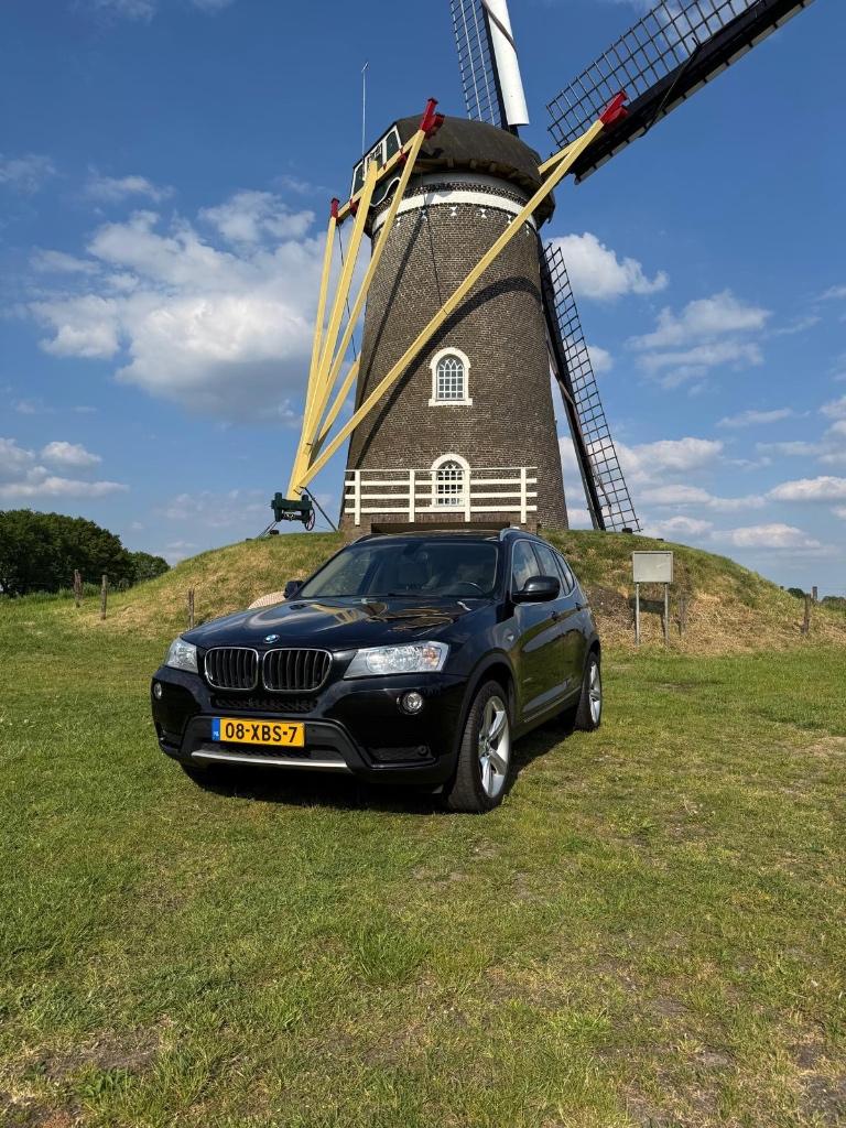 BMW X3 20I Xdrive Aut8 2012 Zwart, Auto's, Beige, 4 cilinders, 2000 kg, Zwart