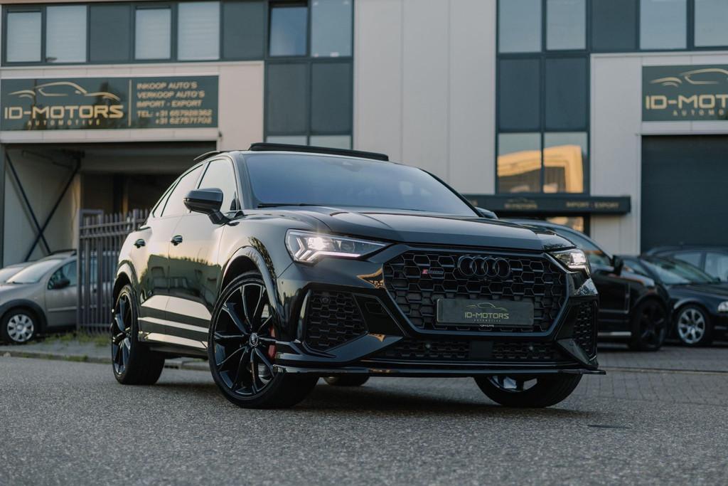 Audi Q3 Sportback RSQ3 LUXE UITVOERING MATRIX RS BOMVOL, Auto's, Automaat, Bluetooth, Gebruikt, Euro 6