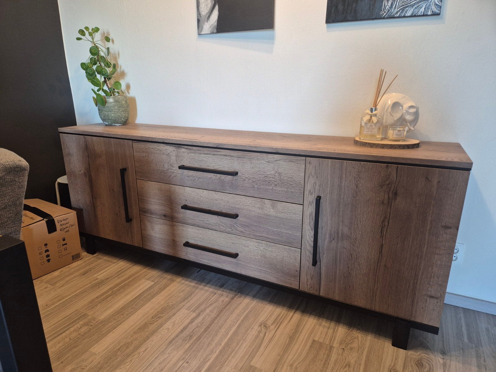 Zo goed als nieuw dressoir Adanti 195 barley, Ophalen, Zo goed als nieuw, 200 cm of meer, Industrieel
